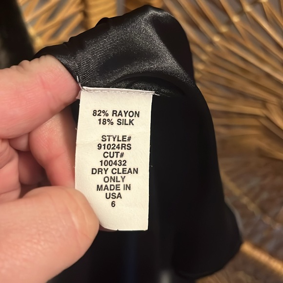 Molly New York Velvet Halter Dress - Size 6 - Picture 6 of 10